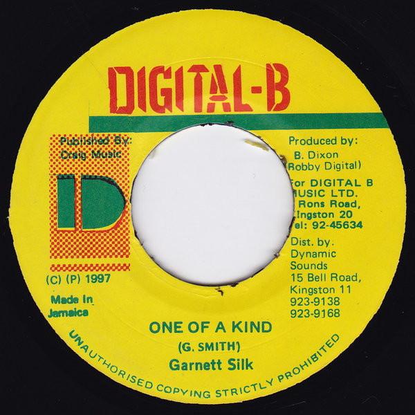 7inch Record GARNETT SILK - One Of A Kind NONE Digital-B 1997 Japan Reggae, Ska & Dub Used
7inch Record GARNETT SILK - One Of A Kind NONE Digital-B 1997 Japan Reggae, Ska & Dub Used