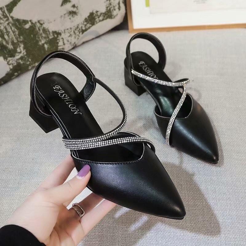 2025 summer new fashion sandals fairy wind bag head thick heel rhinestone high heel with skirt sandals 40 чорний
2025 summer new fashion sandals fairy wind bag head thick heel rhinestone high heel with skirt sandals 40 чорний