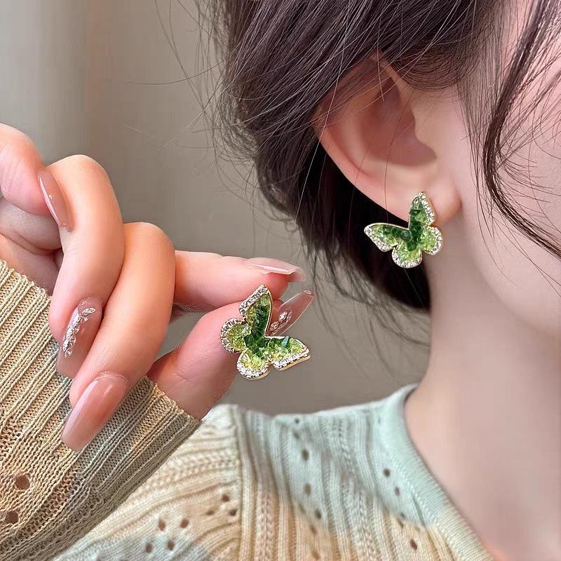 Высококачественные серьги с жемчугом для женщин — 2025 г., модные, элегантные, универсальный стиль
Высококачественные серьги с жемчугом для женщин — 2025 г., модные, элегантные, универсальный стиль