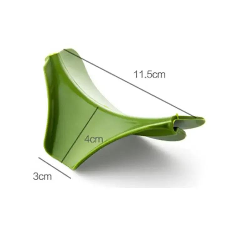 Anti-Spill Silicone Soup Pourer Funnel Pot Pans Bowls Easy Pour Spout Kitchen Accessory for Cooking Oil, Vinegar, Gravy, Liquid зелёный
Anti-Spill Silicone Soup Pourer Funnel Pot Pans Bowls Easy Pour Spout Kitchen Accessory for Cooking Oil, Vinegar, Gravy, Liquid зелёный