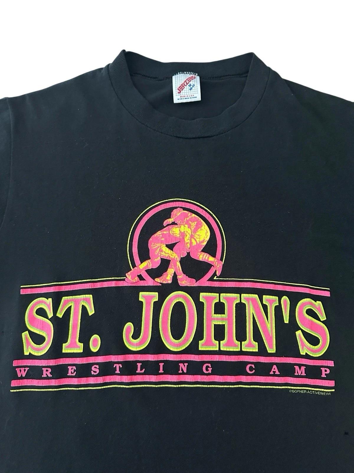 Vintage St John’s Wrestling Camp T Shirt Men’s Small Black 90’s Distressed USA 3XL
Vintage St John’s Wrestling Camp T Shirt Men’s Small Black 90’s Distressed USA 3XL