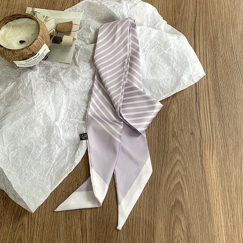 Striped long silk scarf, high-end new tied bag, ribbon, sweet scarf, headscarf, headband, tied hair, versatile belt.
Striped long silk scarf, high-end new tied bag, ribbon, sweet scarf, headscarf, headband, tied hair, versatile belt.