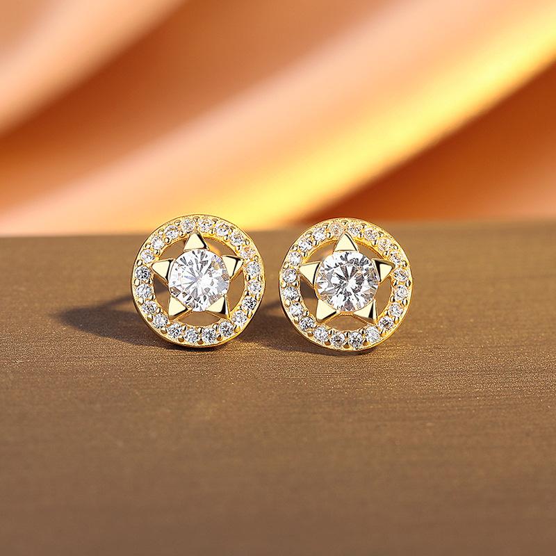 Star Stud Earrings Premium Sense Screw Buckle Earbone Stud Design Sense Zircon Earrings Men And Women 925 silver золотой
Star Stud Earrings Premium Sense Screw Buckle Earbone Stud Design Sense Zircon Earrings Men And Women 925 silver золотой