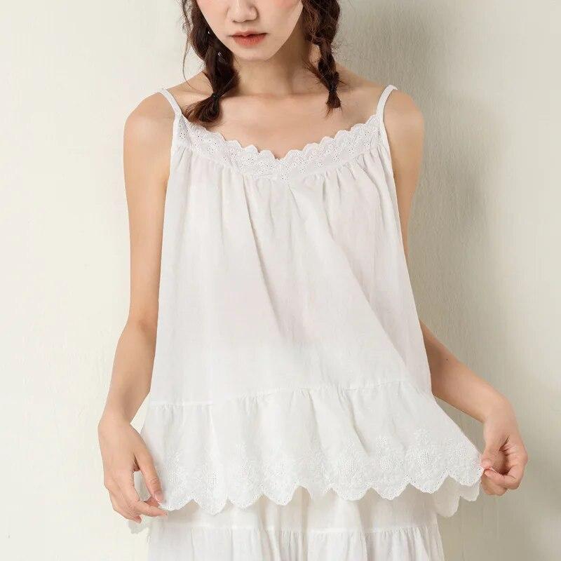 Летние топы Johnature на тонких бретельках, винтажные японские однотонные повседневные универсальные женские топы с вырезами One Size белый
Летние топы Johnature на тонких бретельках, винтажные японские однотонные повседневные универсальные женские топы с вырезами One Size белый