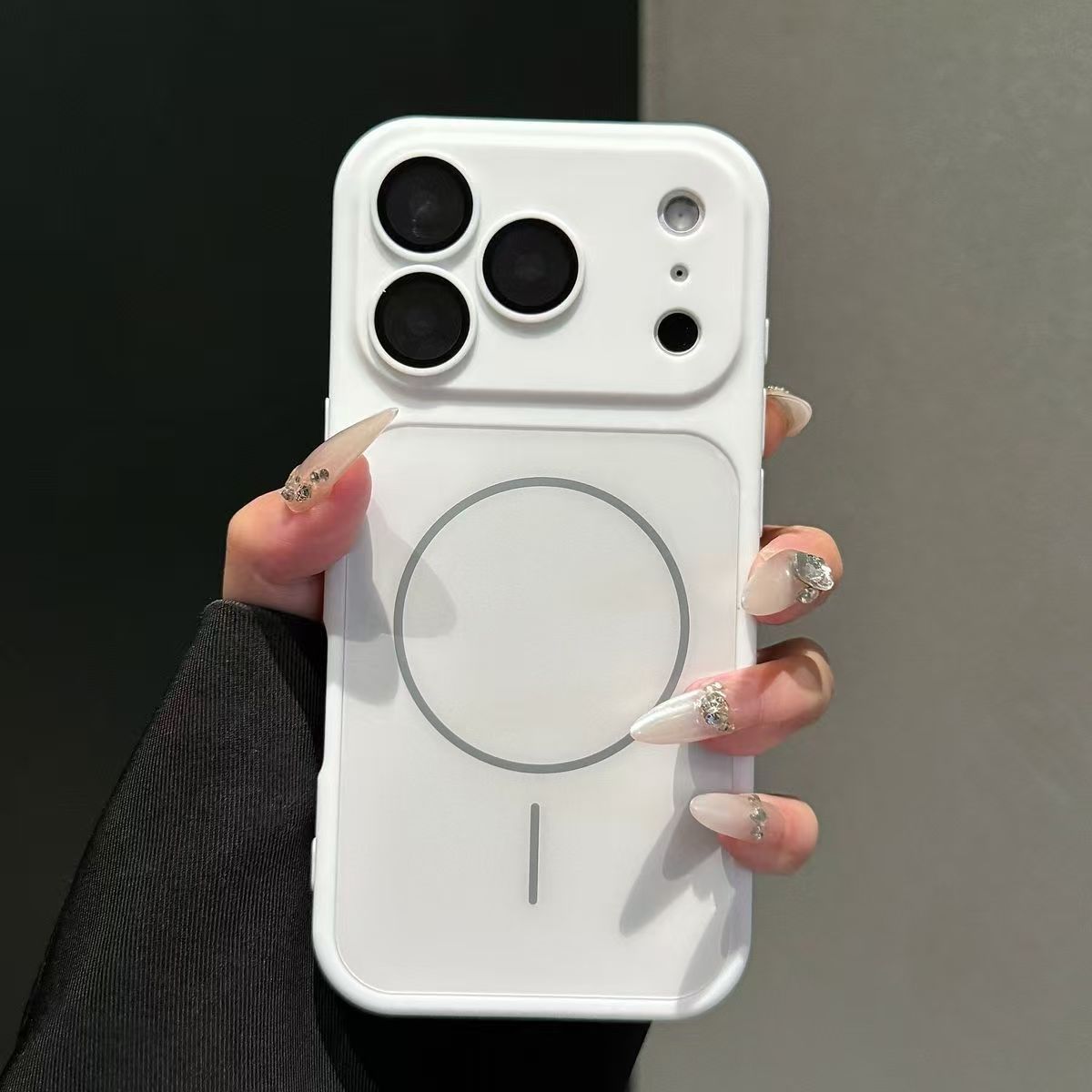Роскошный магнитный силиконовый бампер-чехол для iPhone 17 16 Pro Max Матовые чехлы для iPhone 17Pro 16Pro Для Magsafe Ударопрочный чехол iPhone 16 Pro Max
Роскошный магнитный силиконовый бампер-чехол для iPhone 17 16 Pro Max Матовые чехлы для iPhone 17Pro 16Pro Для Magsafe Ударопрочный чехол iPhone 16 Pro Max