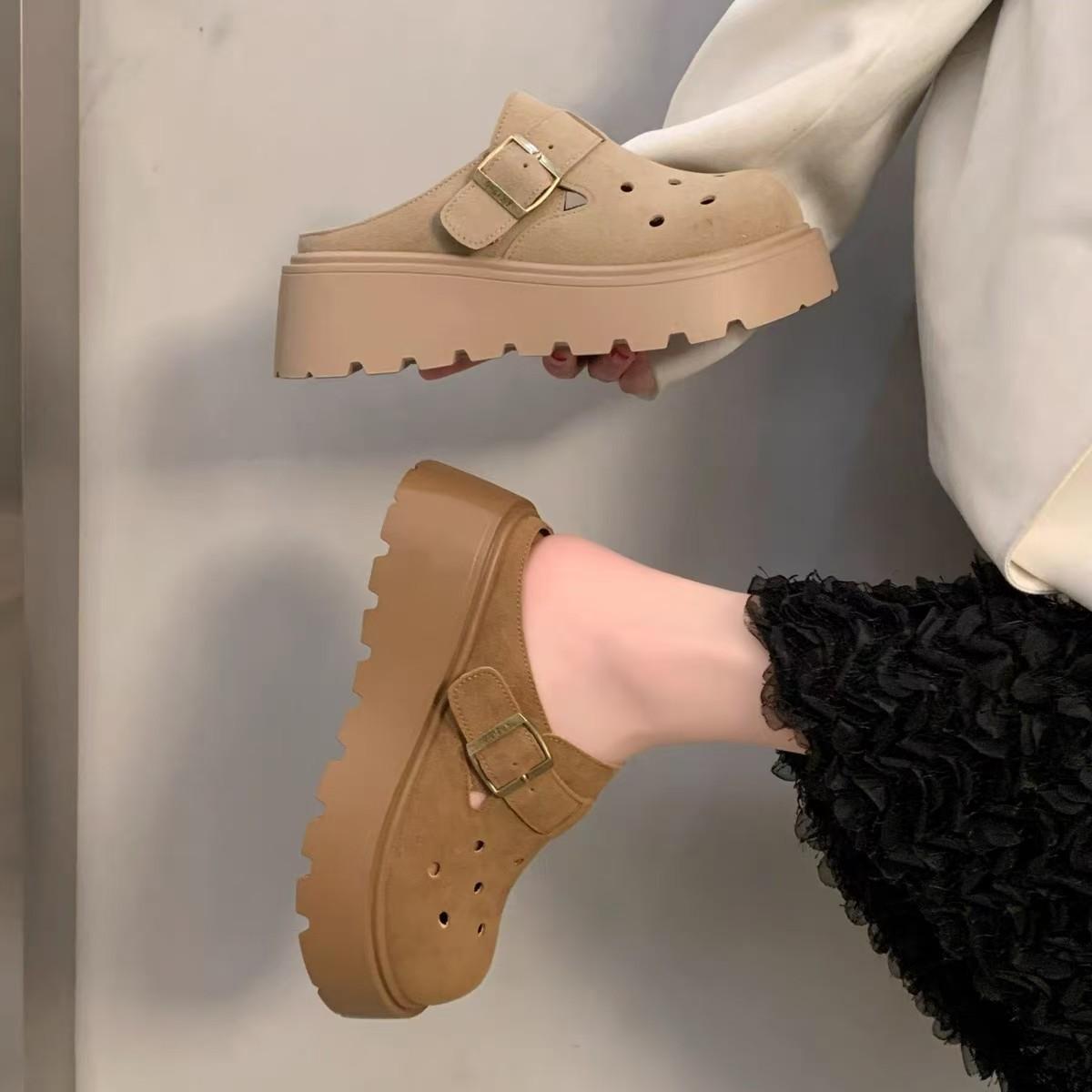 Guyun Shu Leather hole shoes platform Birkenstocks women s summer 2025 new models can be worn outside bag head sandals shoes 35
Guyun Shu Leather hole shoes platform Birkenstocks women s summer 2025 new models can be worn outside bag head sandals shoes 35