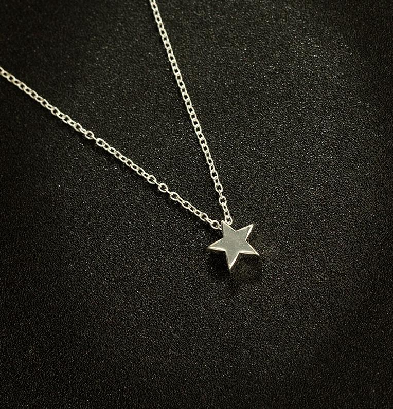 Simple Fashion Ladies Short Clavicle Necklace Fashion Thick Gold And Silver Stars Pendant Temperament Necklace Birthday Gift срібний
Simple Fashion Ladies Short Clavicle Necklace Fashion Thick Gold And Silver Stars Pendant Temperament Necklace Birthday Gift срібний