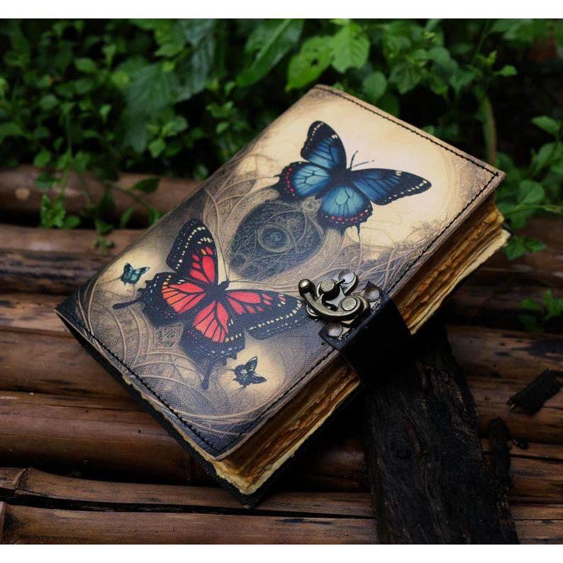 кожаный блокнот Бабочка Кожаный блокнот для письма Скетчбук пустая книга заклинаний поэзия Блокнот книга Книга для путешествий для мужчин женщин Подарок 7 x 5 in
кожаный блокнот Бабочка Кожаный блокнот для письма Скетчбук пустая книга заклинаний поэзия Блокнот книга Книга для путешествий для мужчин женщин Подарок 7 x 5 in