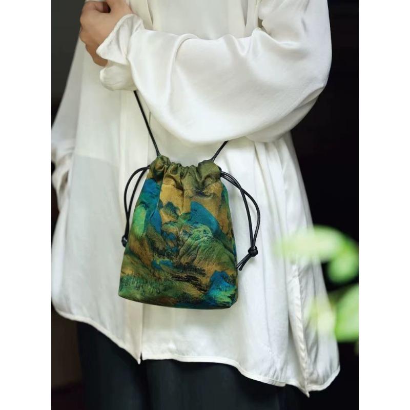 Original treasure bag change bag new Chinese fragrant cloud yarn bag portable messenger drawstring bag lucky bag mobile phone carry bag
Original treasure bag change bag new Chinese fragrant cloud yarn bag portable messenger drawstring bag lucky bag mobile phone carry bag