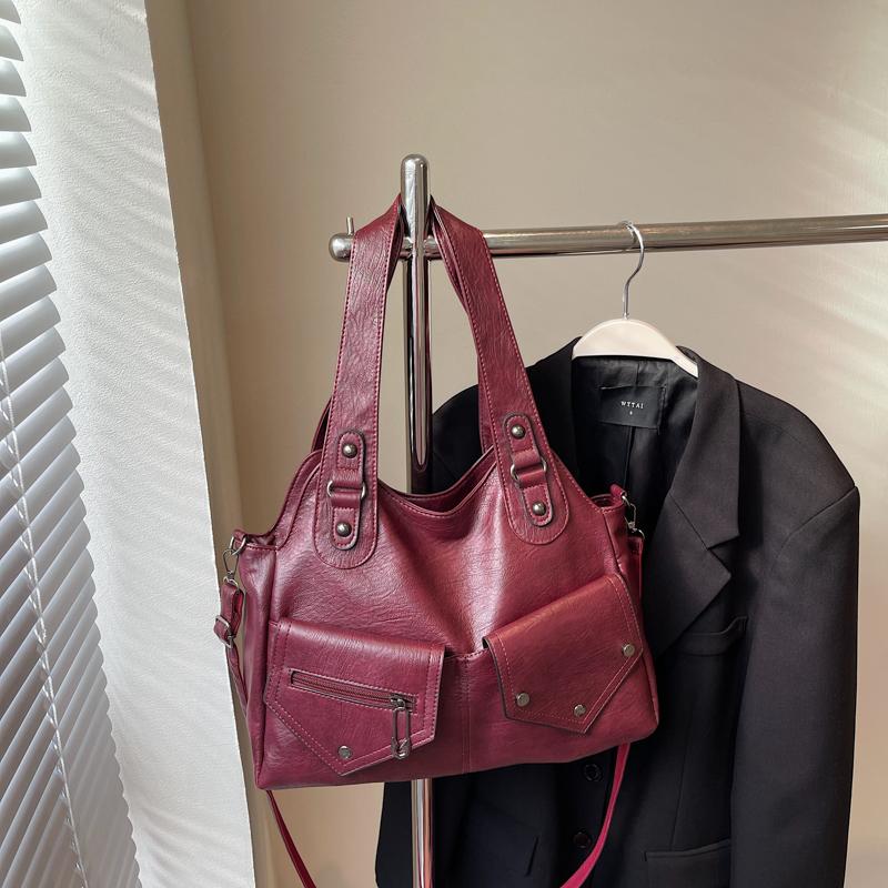 Commuting Shoulder Bag For Women High Capacity Shopping Underarm Tote Solid Color Soft Leather Messenger Bag Female Handbags 50cm)) червоний
Commuting Shoulder Bag For Women High Capacity Shopping Underarm Tote Solid Color Soft Leather Messenger Bag Female Handbags 50cm)) червоний