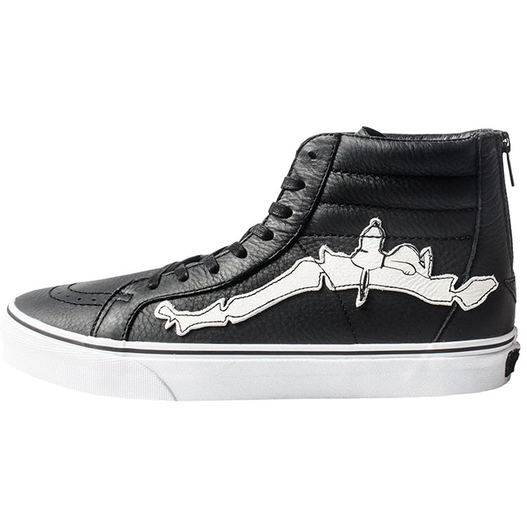 Мужские кроссовки Vans Blends x Peanuts x Sk8-Hi Reissue Zip Snoopy Bones черные VN000ZSJP0Q
Мужские кроссовки Vans Blends x Peanuts x Sk8-Hi Reissue Zip Snoopy Bones черные VN000ZSJP0Q
