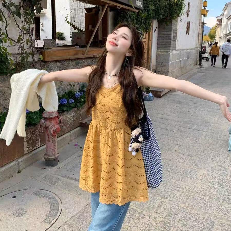2025 Yellow Embroidered V-Neck Sleeveless Slimming Camisole Dress for Women M - Premium
2025 Yellow Embroidered V-Neck Sleeveless Slimming Camisole Dress for Women M - Premium