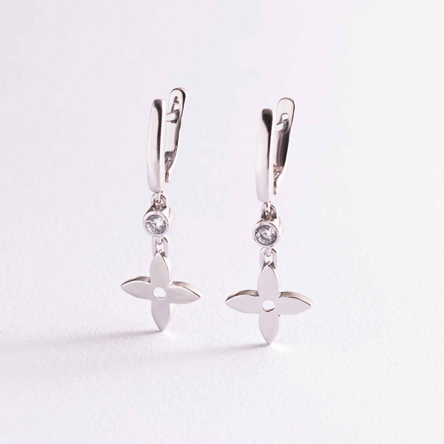 Срібні сережки з фіанітами Oniks срібний
Срібні сережки з фіанітами Oniks срібний