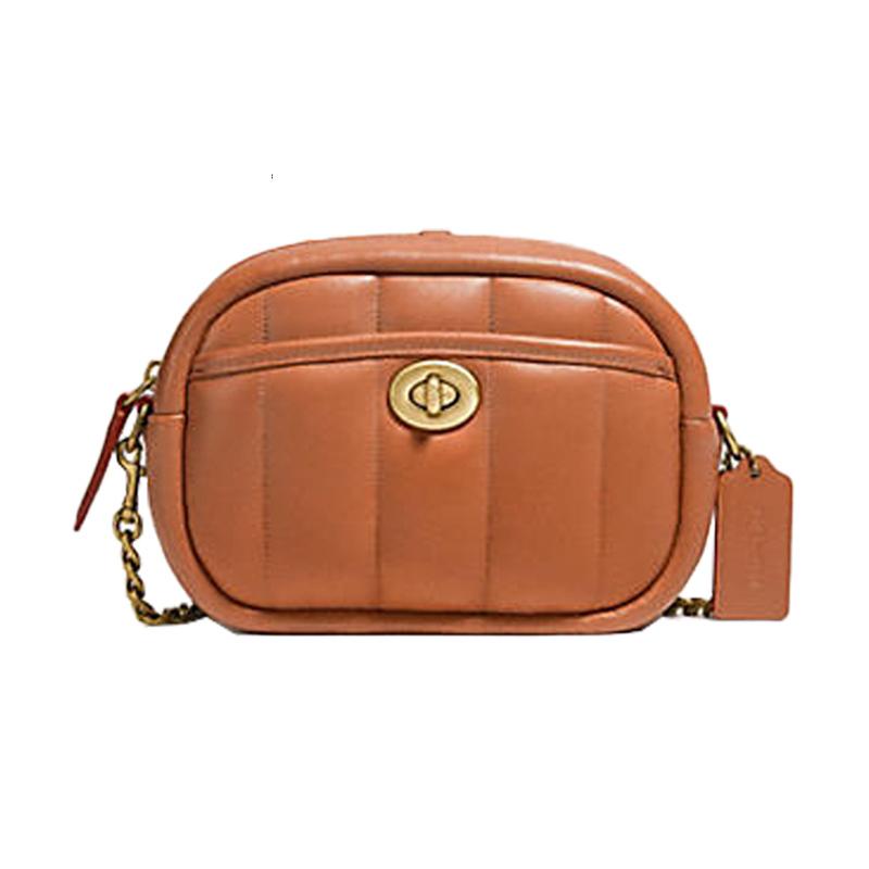 COACH Camera 20 Turn-lock Zipper Closure Leather Camera Bag Small Square Bag Crossbody Bag Shoulder Bag Small Women s Caramel Brown коричневий
COACH Camera 20 Turn-lock Zipper Closure Leather Camera Bag Small Square Bag Crossbody Bag Shoulder Bag Small Women s Caramel Brown коричневий