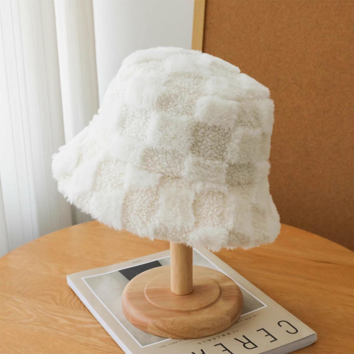 Winter hat women s plush thermal basin hat big head circumference lamb wool fisherman shows small plaid bucket hat tide One Size
Winter hat women s plush thermal basin hat big head circumference lamb wool fisherman shows small plaid bucket hat tide One Size