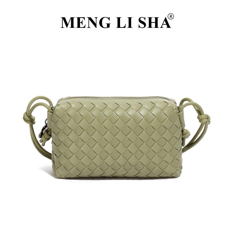 New trendy high-end handwoven bag fashionable shoulder crossbody small square bag small large capacity portable women s bag
New trendy high-end handwoven bag fashionable shoulder crossbody small square bag small large capacity portable women s bag