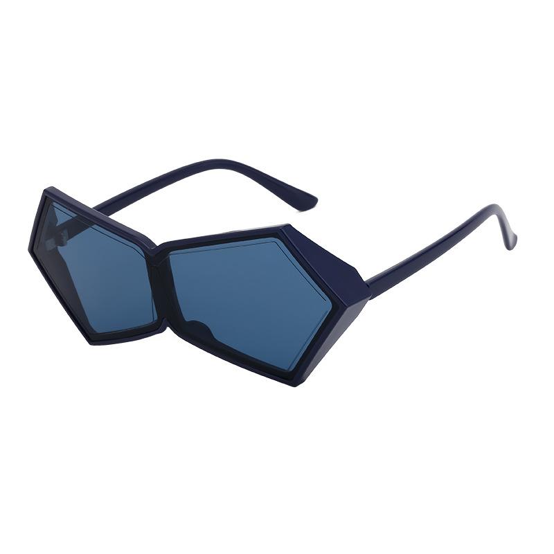 Y2K Oversized Big Frame Irregular Pentagon Sunglasses ladies For Men Luxury Designer Vintage Sun Glasses Cyberpunk Shades
Y2K Oversized Big Frame Irregular Pentagon Sunglasses ladies For Men Luxury Designer Vintage Sun Glasses Cyberpunk Shades