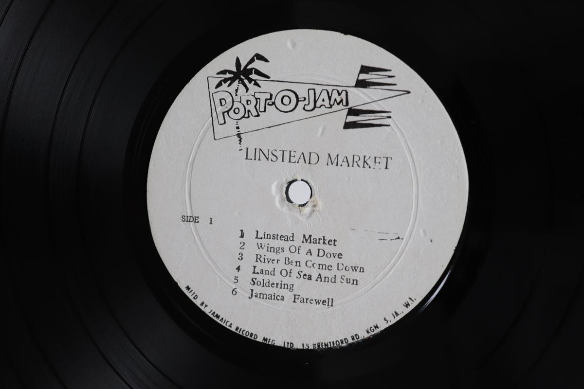 Виниловая пластинка SUGAR BELLY Linstead Market LP107 PORTOJAM Ямайка Регги Ска Даб Б/у
Виниловая пластинка SUGAR BELLY Linstead Market LP107 PORTOJAM Ямайка Регги Ска Даб Б/у