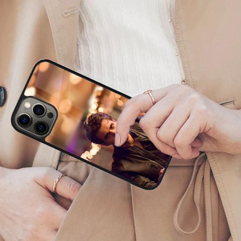 Дневники вампира Стефан Сальваторе Магнитный чехол для телефона ДЛЯ APPLE iPhone 17 Air 16 14 13 12 Pro Max 15 Plus Беспроводная крышка MagSafe iPhone 14
Дневники вампира Стефан Сальваторе Магнитный чехол для телефона ДЛЯ APPLE iPhone 17 Air 16 14 13 12 Pro Max 15 Plus Беспроводная крышка MagSafe iPhone 14