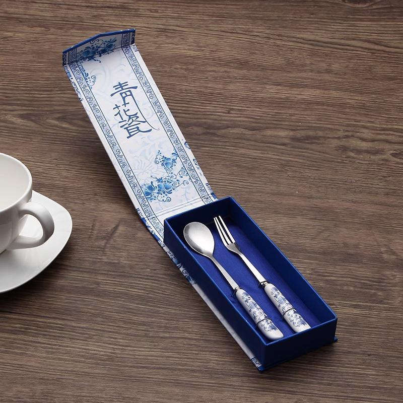 Custom Blue and White Porcelain Tableware - Ideal Business Gifts for Clients, Free Shipping
Custom Blue and White Porcelain Tableware - Ideal Business Gifts for Clients, Free Shipping