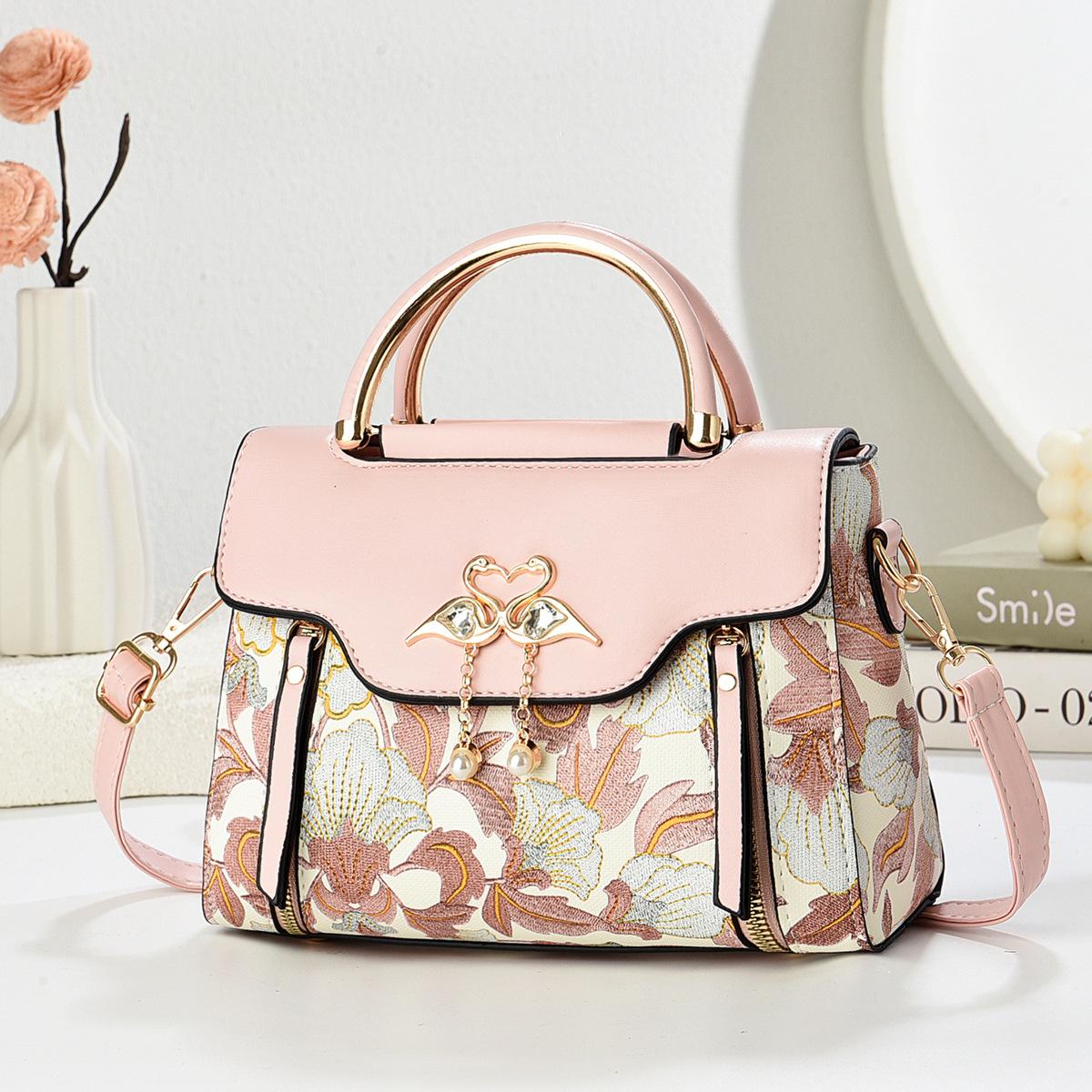 New women bag Fashi handbag for women 2026 Shoulder bags Casual Luxury handbag Designer Composite bag Messenger bag
New women bag Fashi handbag for women 2026 Shoulder bags Casual Luxury handbag Designer Composite bag Messenger bag