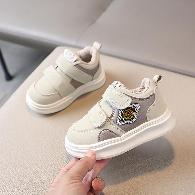 Детская обувь для детей 2-8 лет, длина стопы 13-18 см, спортивная обувь, низкие противоскользящие ботинки, модная обувь для малышей с мягкой подошвой на липучке 30 серый
Детская обувь для детей 2-8 лет, длина стопы 13-18 см, спортивная обувь, низкие противоскользящие ботинки, модная обувь для малышей с мягкой подошвой на липучке 30 серый