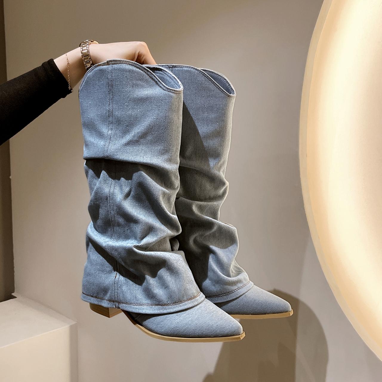 Сапоги-ботфорты из синей джинсовой ткани Pleats Blue Thigh High для женщин 2024 Осень Толстый каблук с острым носком ковбойские сапоги женские длинные сапоги в стиле вестерн без застежек 35 светло-синий
Сапоги-ботфорты из синей джинсовой ткани Pleats Blue Thigh High для женщин 2024 Осень Толстый каблук с острым носком ковбойские сапоги женские длинные сапоги в стиле вестерн без застежек 35 светло-синий