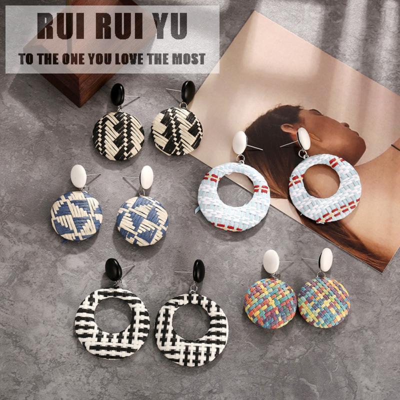 RUI RUI YU Женские винтажные стильные красочные тканые круглые серьги в стиле бохо
RUI RUI YU Женские винтажные стильные красочные тканые круглые серьги в стиле бохо