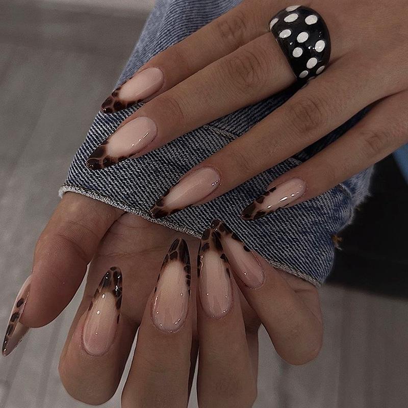 Europe & America Solid Color Wearable Nail Patches: French Leopard Print, Removable, 24 Pieces
Europe & America Solid Color Wearable Nail Patches: French Leopard Print, Removable, 24 Pieces