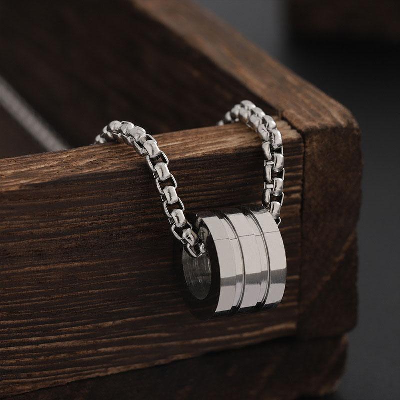 Titanium Steel Slim Waist Pendant Necklace - Unisex Geometric Minimalist Chain for Women & Men, Modern Lightweight Layering Jewelry серебряный
Titanium Steel Slim Waist Pendant Necklace - Unisex Geometric Minimalist Chain for Women & Men, Modern Lightweight Layering Jewelry серебряный