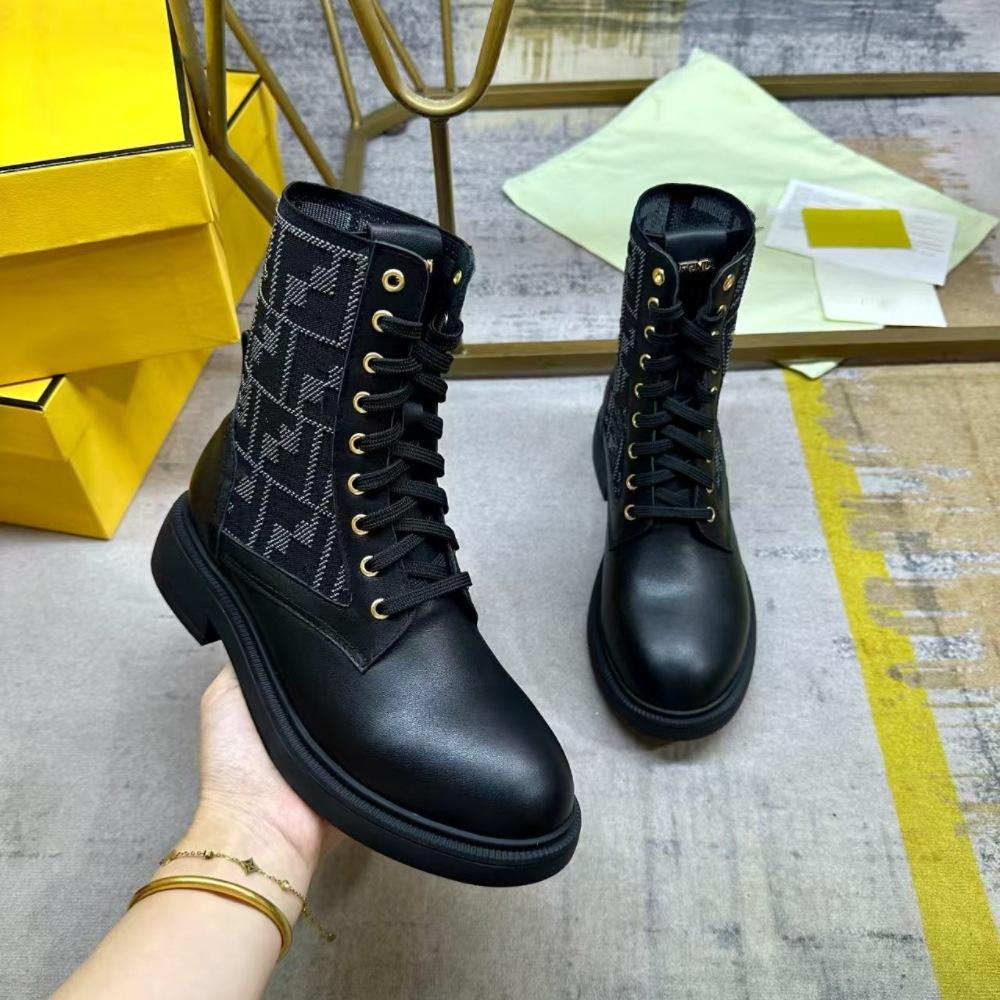 High version original Y Guangzhou high-end leather version spring autumn and winter F Fenjia short boots sheepskin inner round head 42 customized, non-refundable
High version original Y Guangzhou high-end leather version spring autumn and winter F Fenjia short boots sheepskin inner round head 42 customized, non-refundable