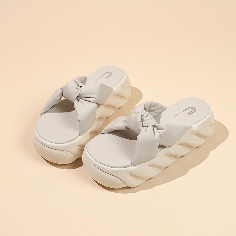 Summer wear high-end cool slippers women s new thick-soled heightening skirt muffin-soled sandals 35
Summer wear high-end cool slippers women s new thick-soled heightening skirt muffin-soled sandals 35