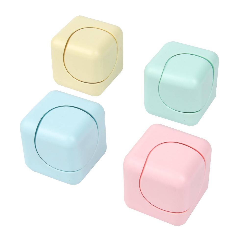 4 шт./набор анти-тревожных квадратных игрушек на пальцы, мини-игрушка-спиннер на палец, кубик-гироскоп для детей/малышей 4pcs/set
4 шт./набор анти-тревожных квадратных игрушек на пальцы, мини-игрушка-спиннер на палец, кубик-гироскоп для детей/малышей 4pcs/set