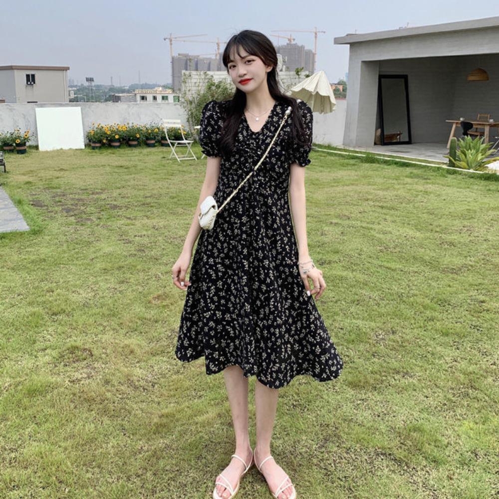 Платье-трапеция с оборками и цветочным принтом, платье с V-образным вырезом и короткими рукавами, шикарное длинное платье в стиле бохо с цветочным принтом для женщин M белый