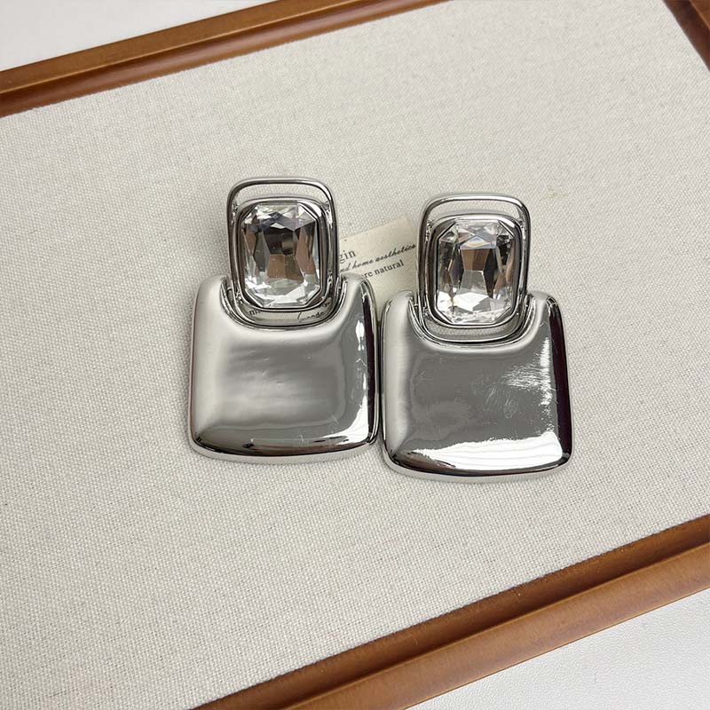 Vintage Metal Geometric Square Crystal Earrings For Women Girls Exaggerated Gold Color Big Chunky Earrings Zircon Accessories медный
Vintage Metal Geometric Square Crystal Earrings For Women Girls Exaggerated Gold Color Big Chunky Earrings Zircon Accessories медный