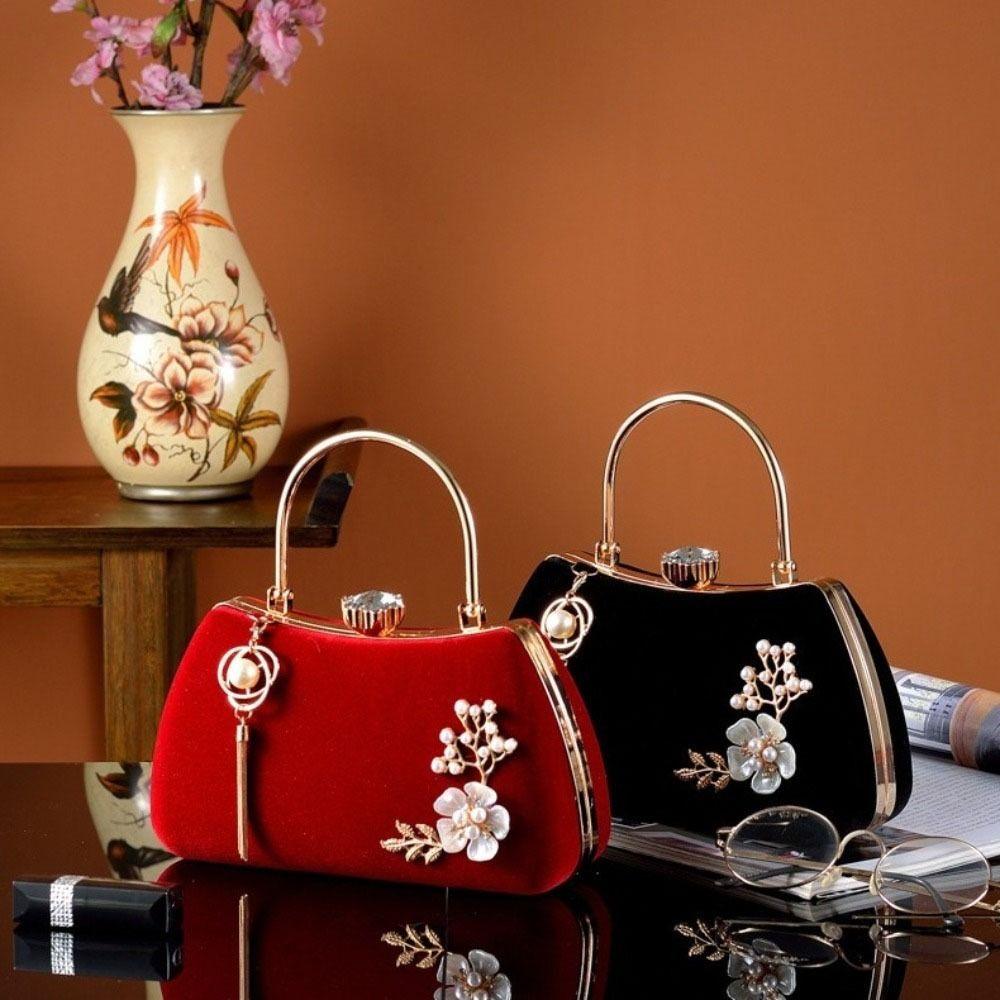 Rhinestone Velvet Dinner Handbag Flowers Bridal Clutch Bag Temperament Evening Banquet Bag Party вина червоного кольору
Rhinestone Velvet Dinner Handbag Flowers Bridal Clutch Bag Temperament Evening Banquet Bag Party вина червоного кольору