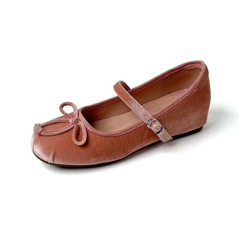 Height increase 5CM bow word with shallow mouth single shoes women s 2025 new sweet pleated round head suede ballet shoes 33
Height increase 5CM bow word with shallow mouth single shoes women s 2025 new sweet pleated round head suede ballet shoes 33