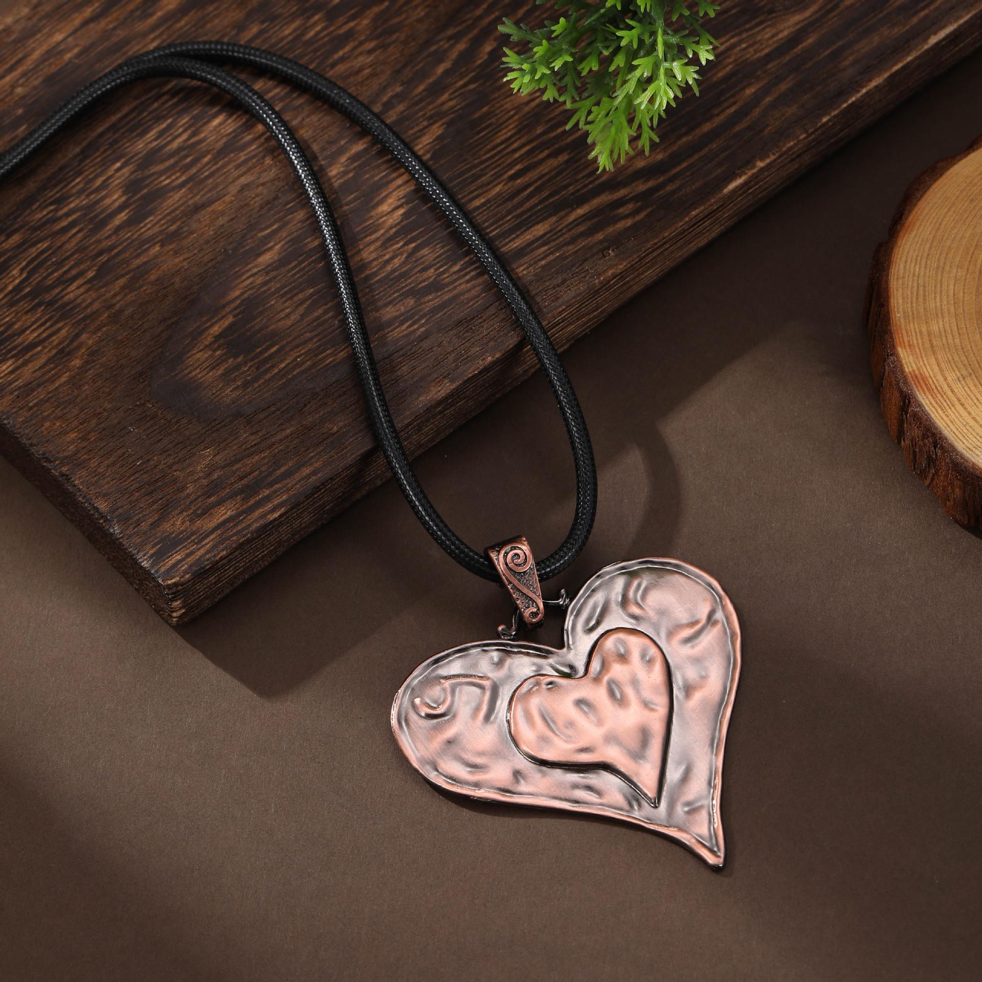 Новый эмалевый цвет любовь кожаный шнурок длинная подвеска женщины преувеличенный цвет сердцевидный универсальное длинное ожерелье
Новый эмалевый цвет любовь кожаный шнурок длинная подвеска женщины преувеличенный цвет сердцевидный универсальное длинное ожерелье