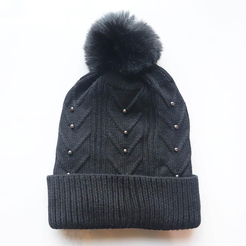 Autumn and winter women s beanie with studs and beads, fleece-lined and thickened, for outdoor sports, warm knitted hat, pullover ski hat Adjustable чёрный
Autumn and winter women s beanie with studs and beads, fleece-lined and thickened, for outdoor sports, warm knitted hat, pullover ski hat Adjustable чёрный