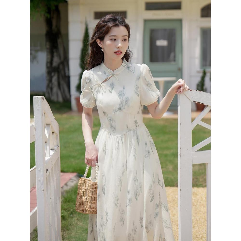 Платье в китайском стиле, женское летнее улучшенное платье Cheongsam с пышными рукавами и высокой талией с принтом
Платье в китайском стиле, женское летнее улучшенное платье Cheongsam с пышными рукавами и высокой талией с принтом