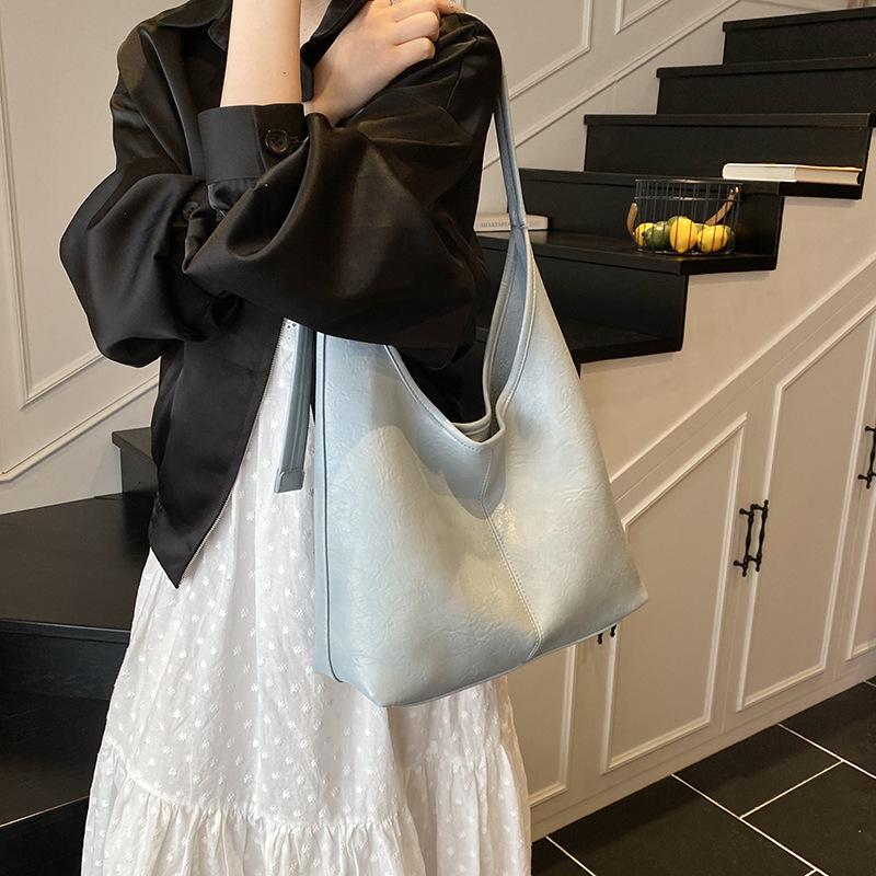 Premium sense bucket bag women s large capacity 2025 new trendy fashion versatile shoulder bag tote bag зелёный
Premium sense bucket bag women s large capacity 2025 new trendy fashion versatile shoulder bag tote bag зелёный