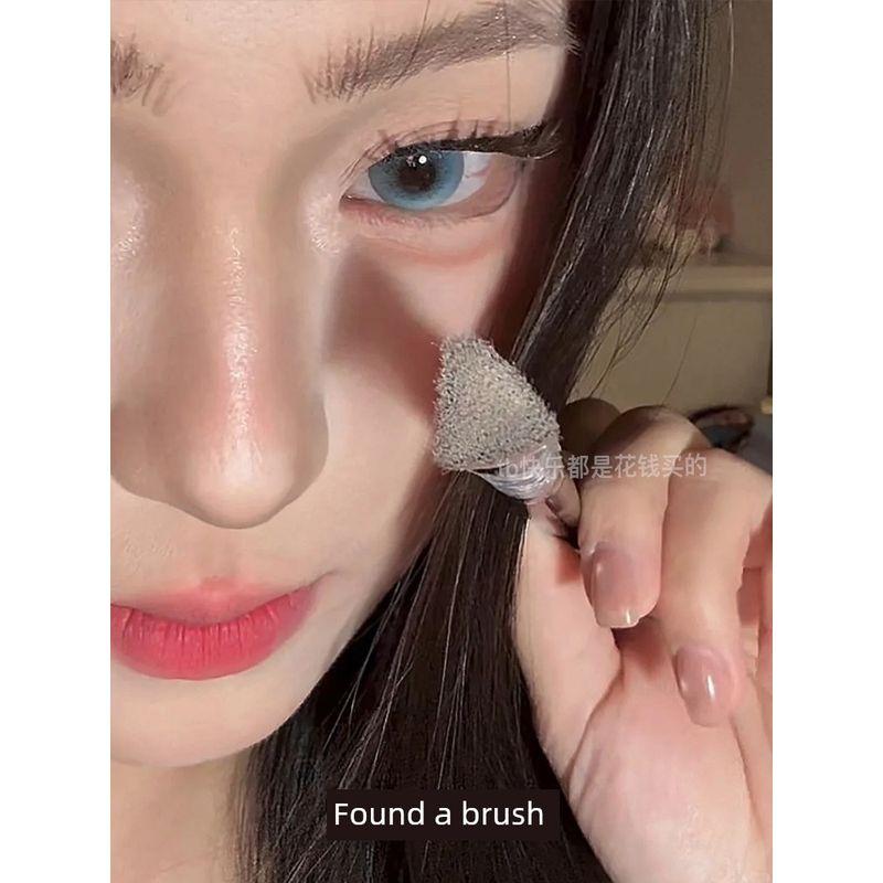 With Tai Temple Brush! Triangle Highlight Iron Brush Brightening Tear Groove Surface Middle French Pattern Makeup Brush Concealer Brushless Mark Triangle Highlight Brush
With Tai Temple Brush! Triangle Highlight Iron Brush Brightening Tear Groove Surface Middle French Pattern Makeup Brush Concealer Brushless Mark Triangle Highlight Brush