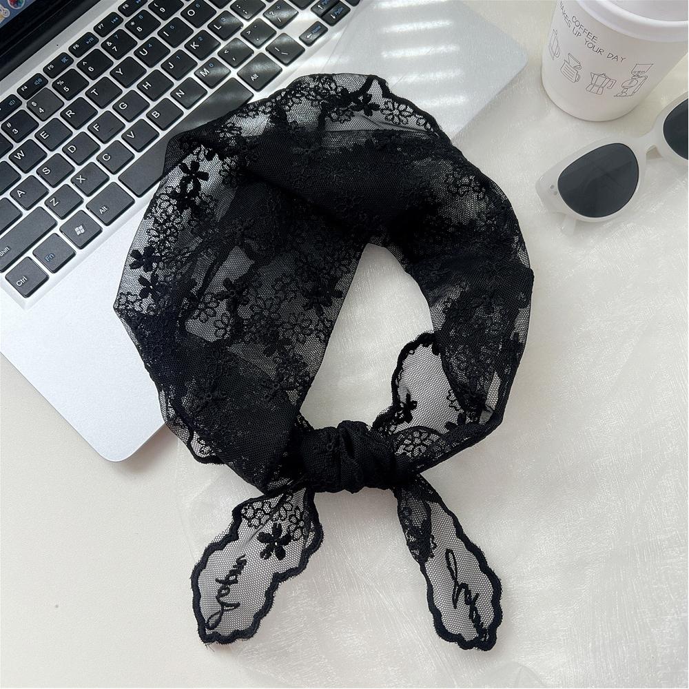 Вышитый цветок кружевной треугольный шарф маленькая шаль вязаный крючком шейный платок сплошной головной платок бандана для женщин шейный платок чёрный
Вышитый цветок кружевной треугольный шарф маленькая шаль вязаный крючком шейный платок сплошной головной платок бандана для женщин шейный платок чёрный