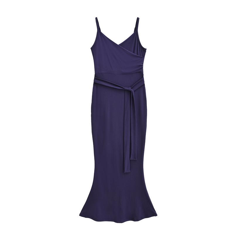 European Style Sexy V-Neck Pleated Mermaid Dress with Lace-Up Waist and Figure-Flattering Spaghetti Straps. Small
European Style Sexy V-Neck Pleated Mermaid Dress with Lace-Up Waist and Figure-Flattering Spaghetti Straps. Small