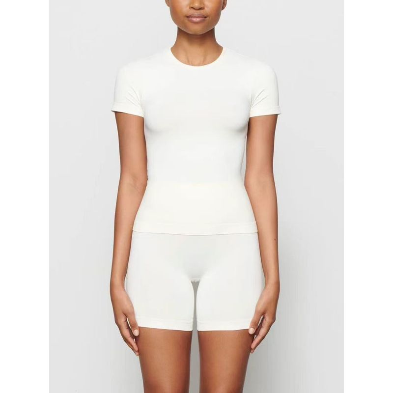 Чистый Юань Оригинал Skims Kardashian Мягкий Разглаживающий Нейлон С Коротким Рукавом Приталенный Эластичный Топ-Футболка Black 4XL
Чистый Юань Оригинал Skims Kardashian Мягкий Разглаживающий Нейлон С Коротким Рукавом Приталенный Эластичный Топ-Футболка Black 4XL