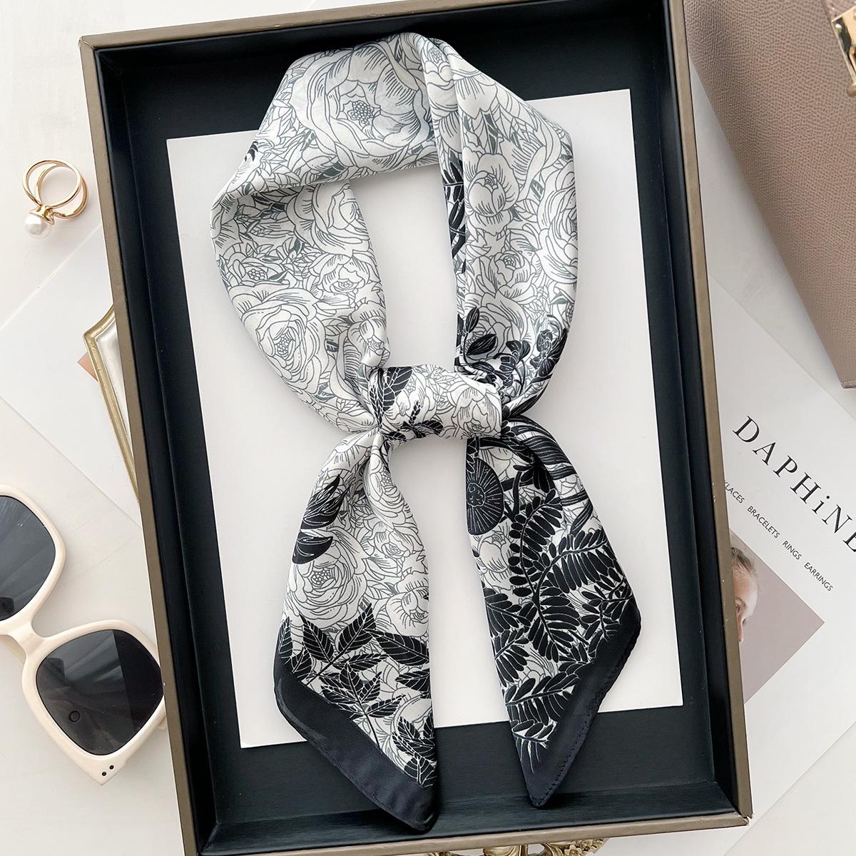 70Cm Outer Simulation Silk Square Scarf Thin Plant Flower Silk Scarf Women S Professional Scarf 66cm
70Cm Outer Simulation Silk Square Scarf Thin Plant Flower Silk Scarf Women S Professional Scarf 66cm