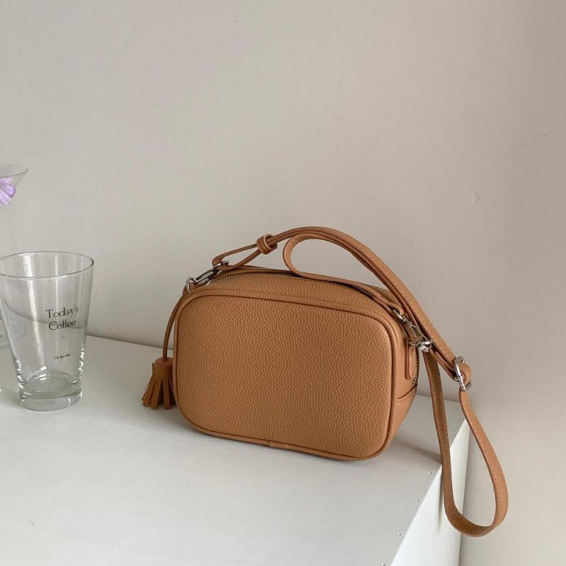 New small square bag matte tassel fashion mobile phone bag zipper solid color niche shoulder messenger bag women s small bag коричневый
New small square bag matte tassel fashion mobile phone bag zipper solid color niche shoulder messenger bag women s small bag коричневый