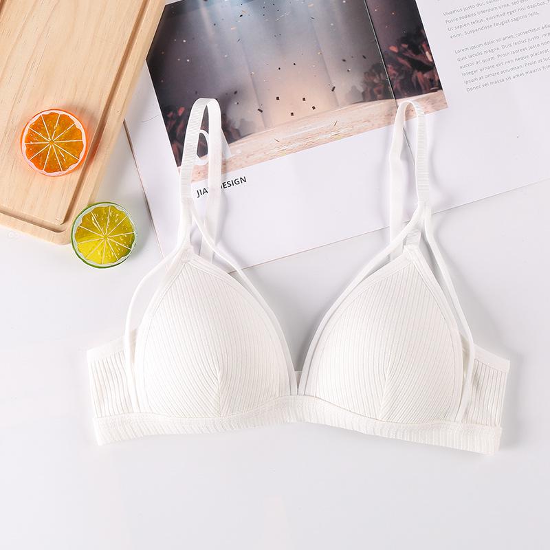 Women s Breathable Backless Camisole with Wireless Support for Smaller Busts Small/Medium 70-75 A/B
Women s Breathable Backless Camisole with Wireless Support for Smaller Busts Small/Medium 70-75 A/B