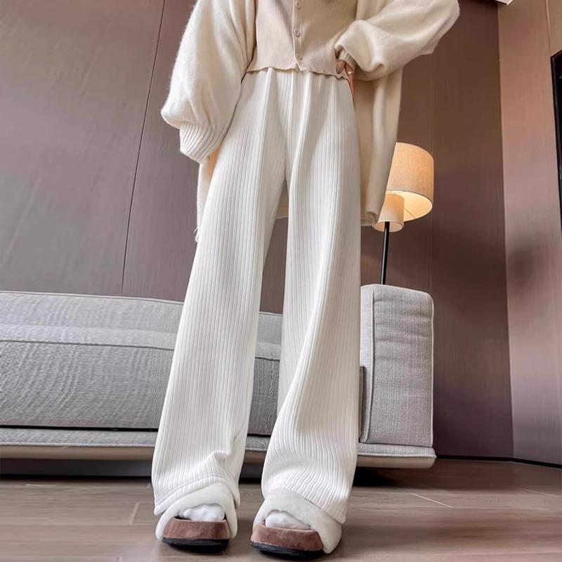 Petite Off-White Fleece-Lined High-Waist Chenille Corduroy Straight-Leg Pants 150XS XL (121-130 lbs)
Petite Off-White Fleece-Lined High-Waist Chenille Corduroy Straight-Leg Pants 150XS XL (121-130 lbs)