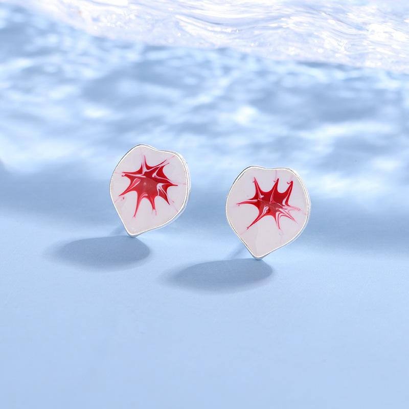 Fashion And Simple Maple Leaves 925 Sterling Silver Fresh Red Leaves Flowers Personality Compact Earrings E078 серебряный
Fashion And Simple Maple Leaves 925 Sterling Silver Fresh Red Leaves Flowers Personality Compact Earrings E078 серебряный